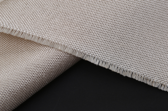 HT2025 Texturized van de het Lassenbrand van de Glasvezeldoek Algemeen Broodje dik 1mm 550 Graad
