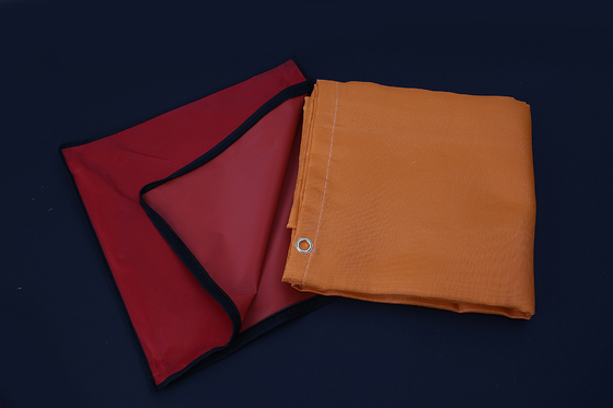 De kleurrijke Acryl Met een laag bedekte Vuurvaste Brand Pit Mats Protector van de Glasvezeldoek