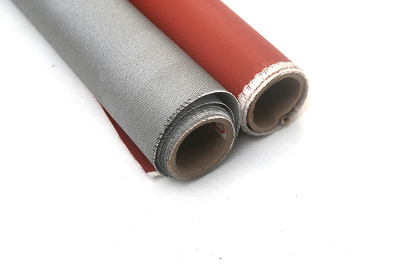 Pu Met een laag bedekte Glasvezelstof 0.8mm Duurzame het Lassenbescherming van 850gsm en Rookgordijn